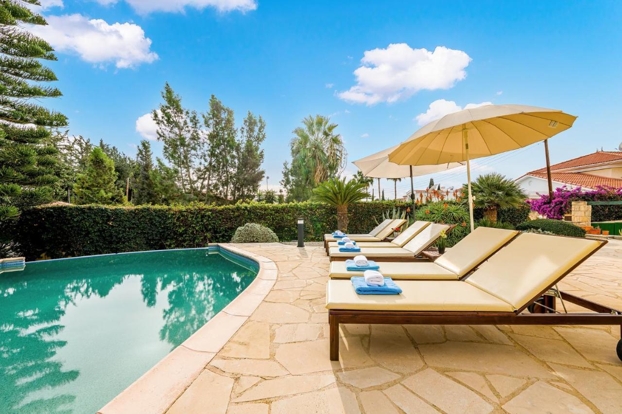 Villa Camelot By Ezoria Villas Golful Coralilor Exterior foto