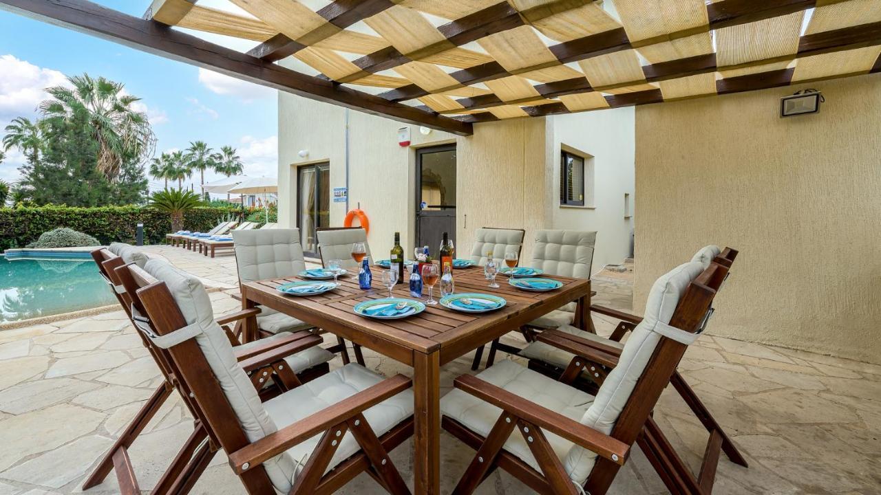 Villa Camelot By Ezoria Villas Golful Coralilor Exterior foto