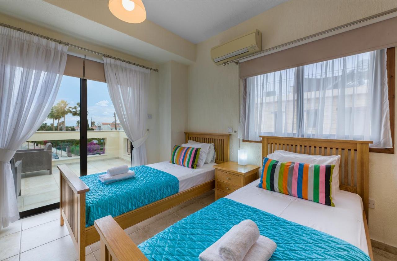 Villa Camelot By Ezoria Villas Golful Coralilor Exterior foto