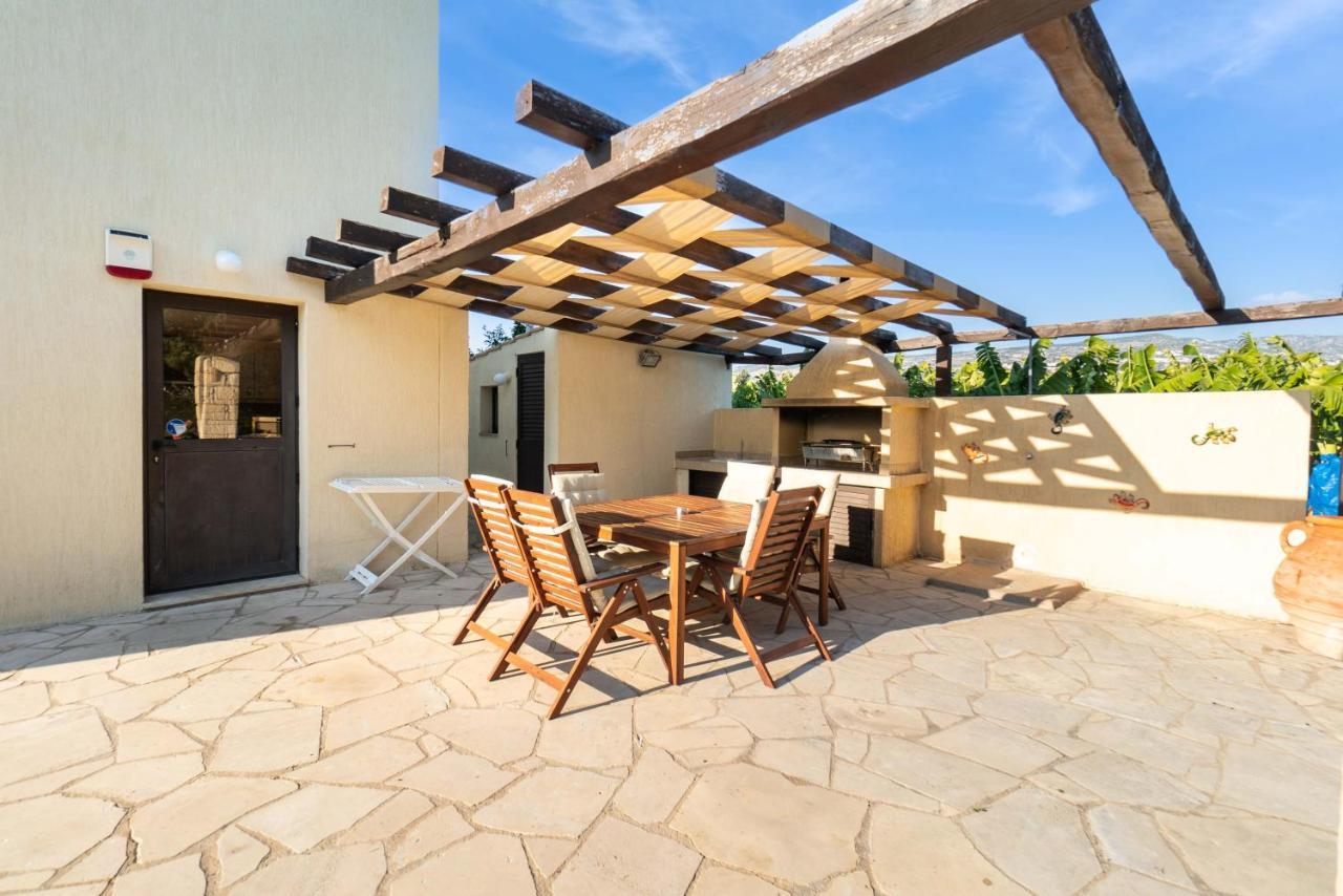 Villa Camelot By Ezoria Villas Golful Coralilor Exterior foto